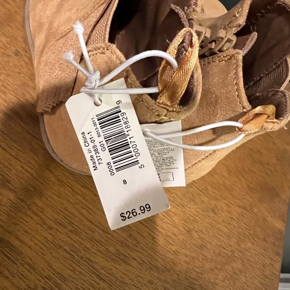 Old navy toddler boots - Picture 6 of 6